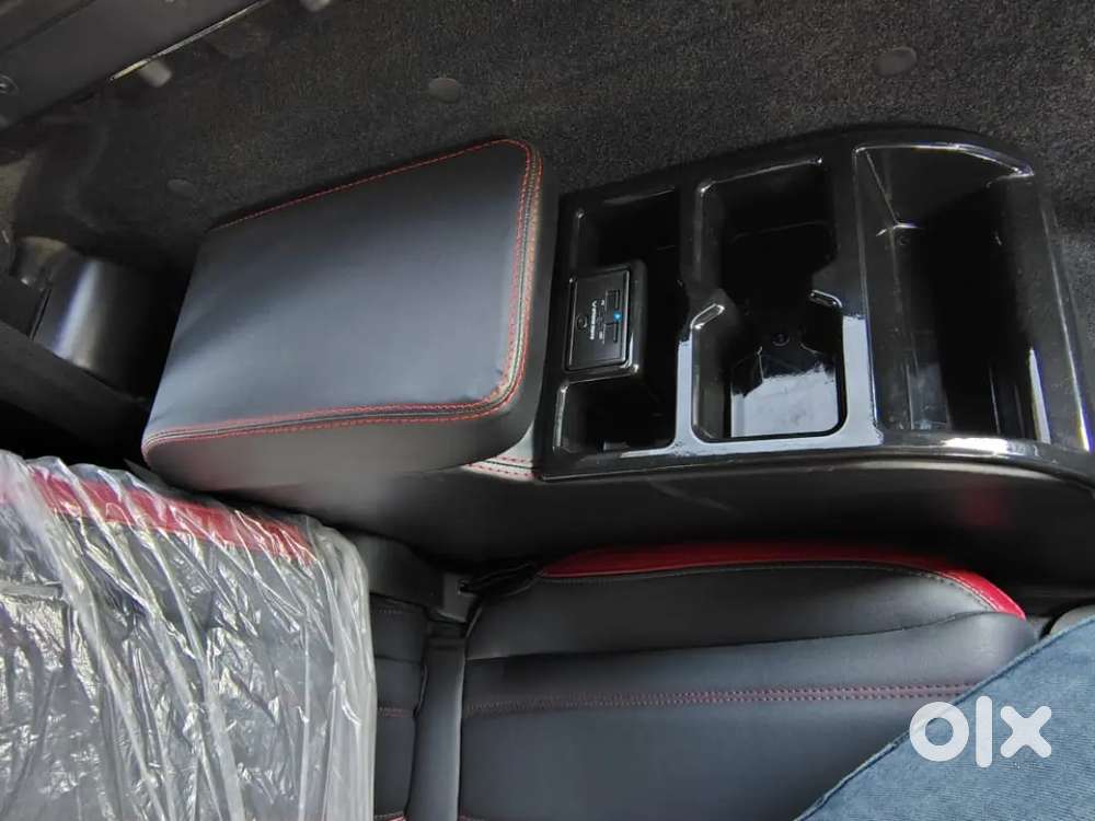 2023 Mahindra Thar Petrol At (top Model)