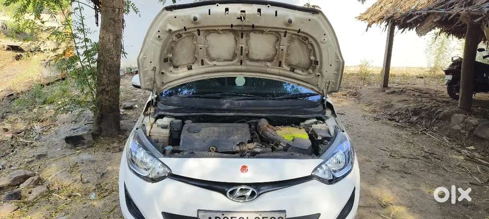 2013 Hyundai I20 Diesel – Well Maintained Premium Hatchback For Sale