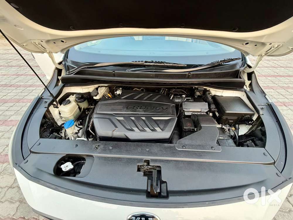 Kia Carnival Premium, 2021, Diesel