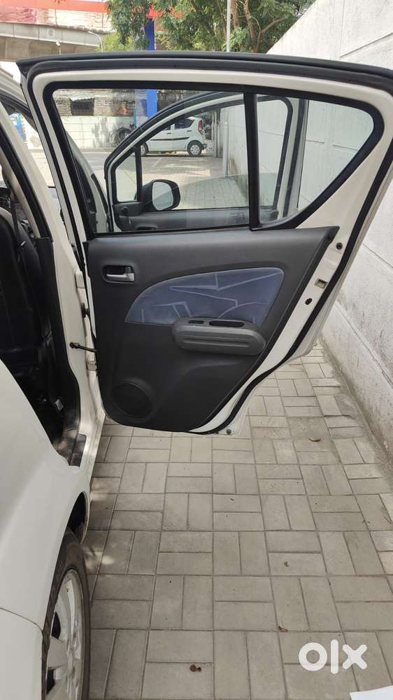 Maruti Suzuki Ritz Zxi, 2009, Petrol