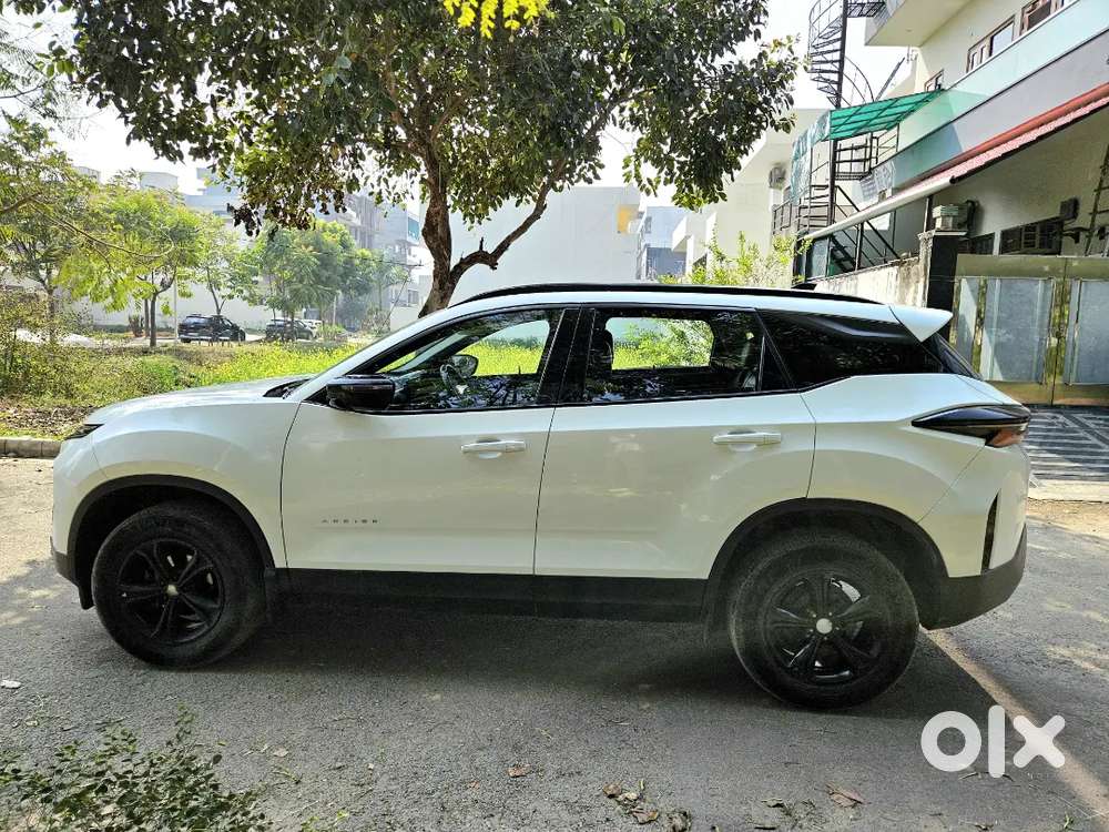 Tata Harrier 2024  Automatic  Diesel 27000 Km Driven