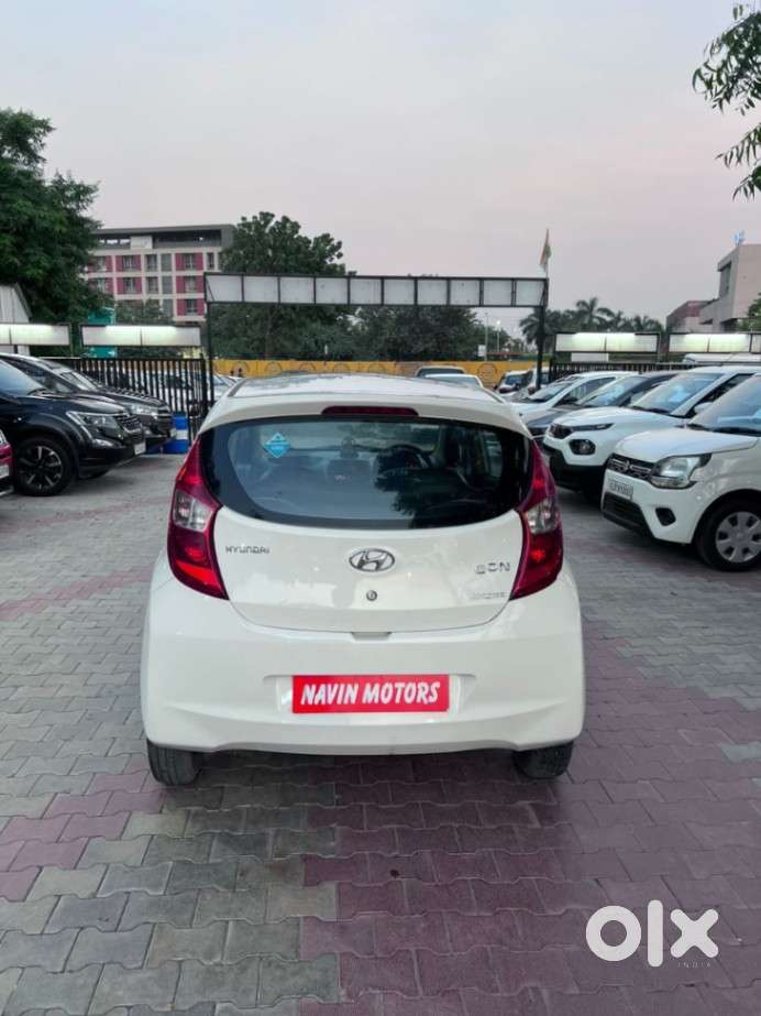 Hyundai Eon Magna Optional, 2011, Petrol
