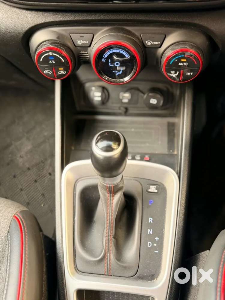 Hyundai Venue 1.0 Sx (o) Turbo Dct, 2021, Petrol