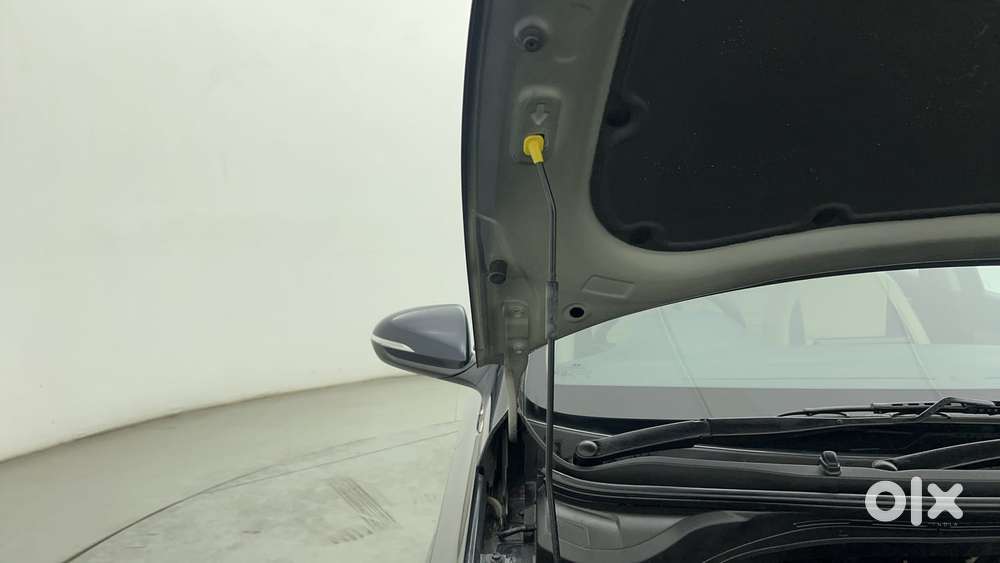 Hyundai Verna 1.5 Sx Ivt, 2023, Petrol