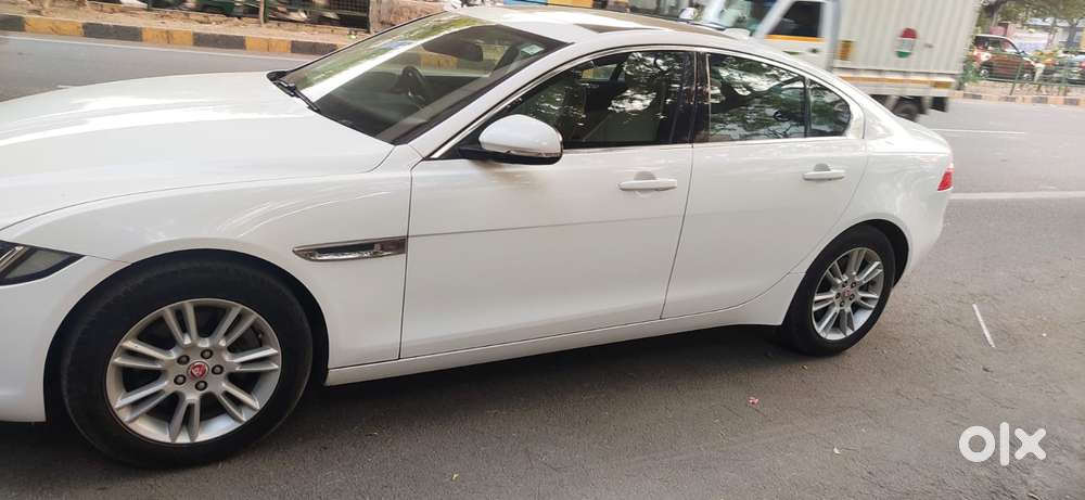 Jaguar Xe Prestige, 2016, Petrol