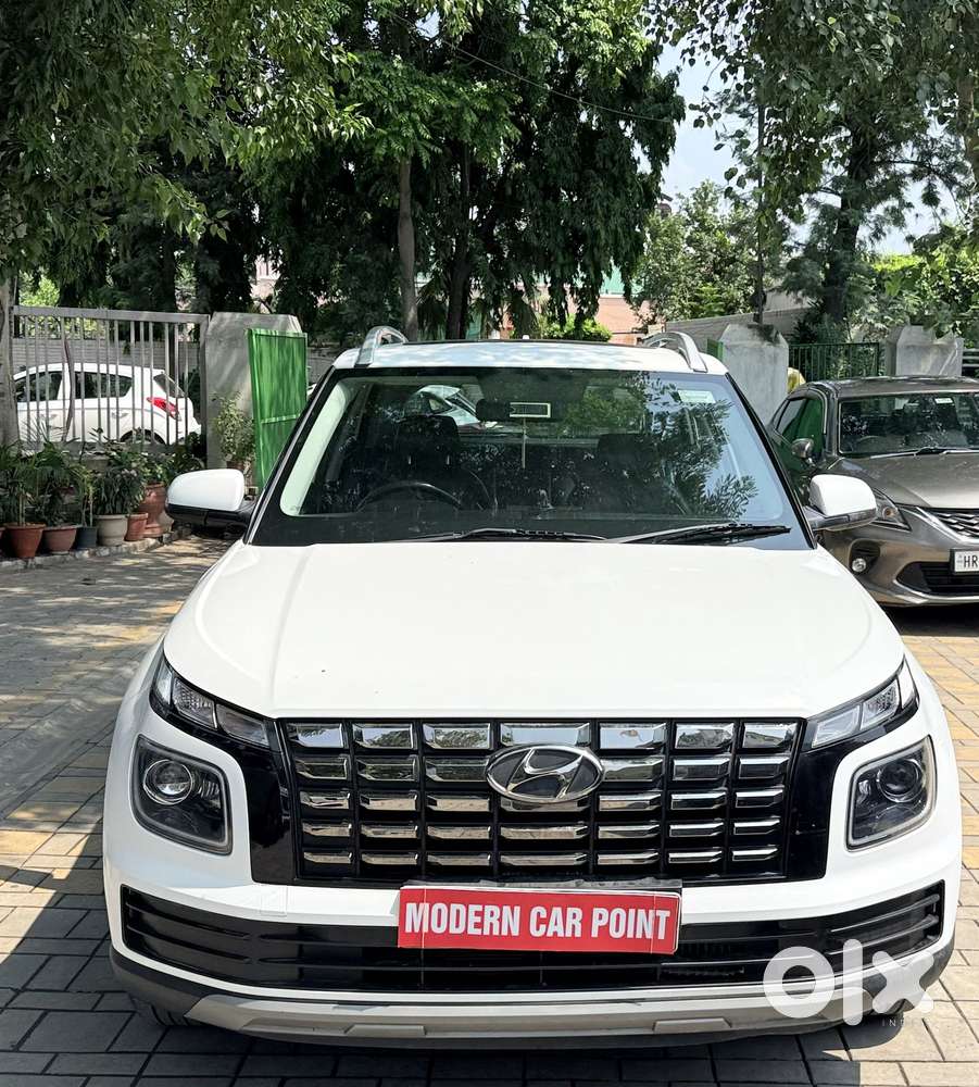 Hyundai Venue Sx (o) Mt 1.0 Turbo Dual Tone, 2022, Diesel