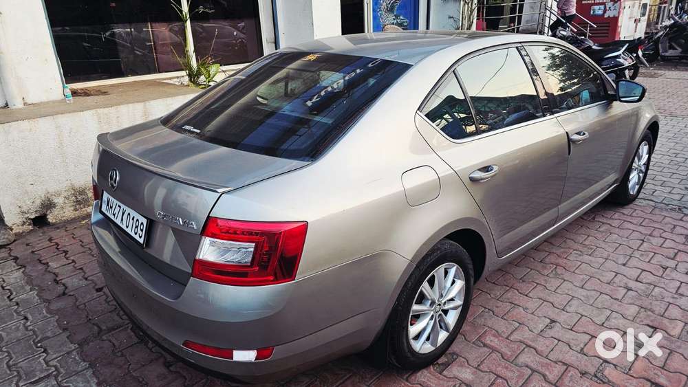 Skoda Octavia 2013-2017 Style Plus 1.8 Tsi At, 2015, Petrol