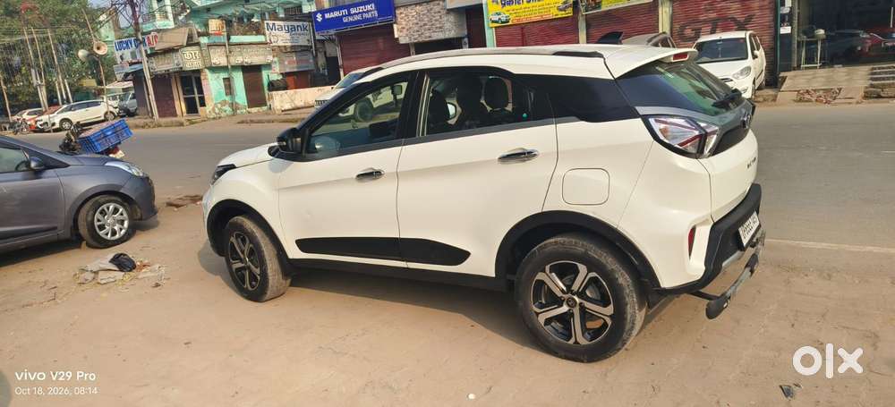 Tata Nexon 1.5 Revotorq Xza Plus (o) Dual Tone, 2021, Petrol