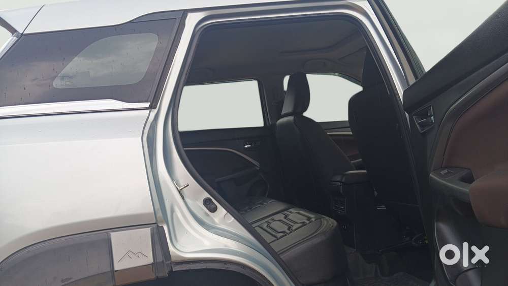 Maruti Suzuki Vitara Brezza 1.5 Zxi, 2023, Petrol