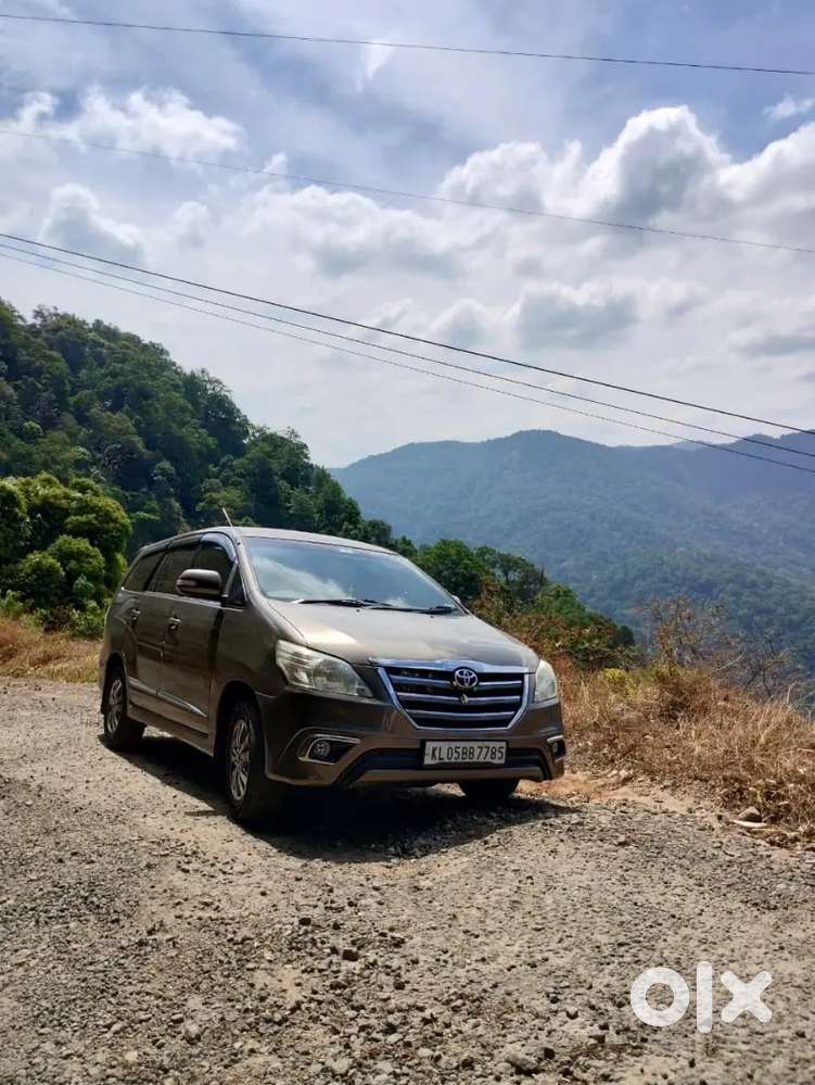 Toyota Innova 2015(2.5 Z) Diesel Well Maintained