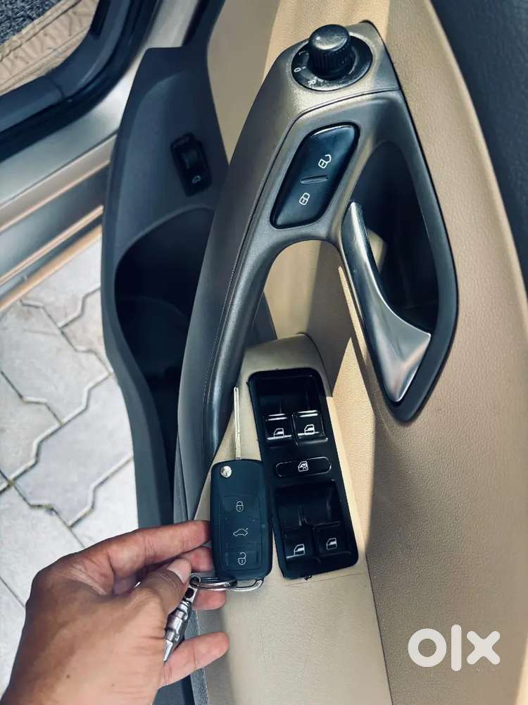 Automatic Showroom Condition Top Model