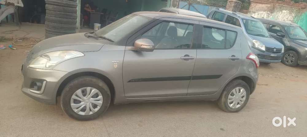Maruti Suzuki Swift Vxi 1.2 Abs Bs-iv, 2017, Petrol