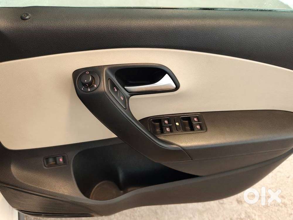 Volkswagen Vento 1.0 Highline Plus At, 2022, Petrol