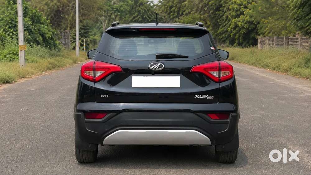 Mahindra Xuv300 W8, 2022, Petrol