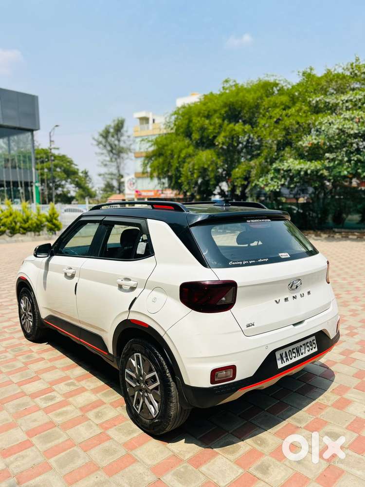 Hyundai Venue Sx (o) Mt 1.5 Diesel, 2021, Diesel