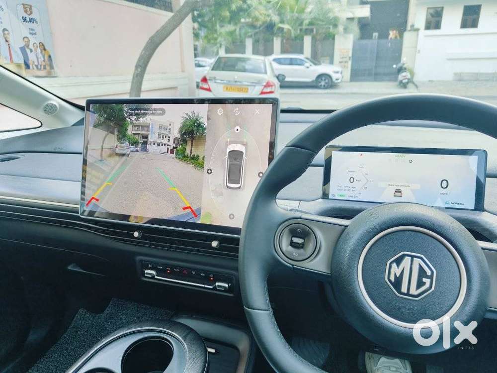 Mg Windsor Ev Essence, 2024, Electric