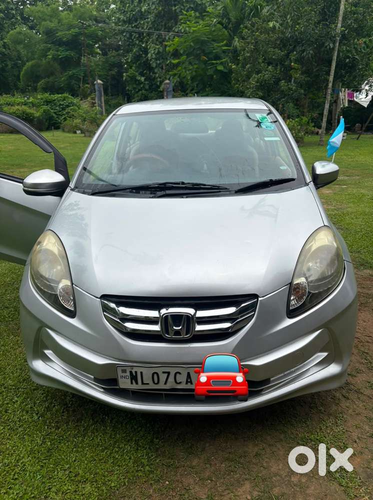 Honda Amaze 2015 Petrol Well Maintained