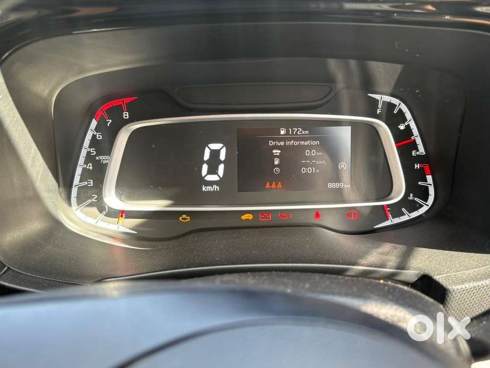 Kia Sonet 2024 Petrol Well Maintained