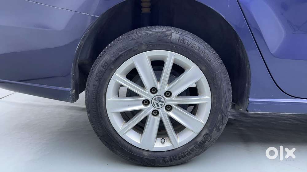 Volkswagen Vento 2010-2013 Petrol Highline, 2015, Petrol