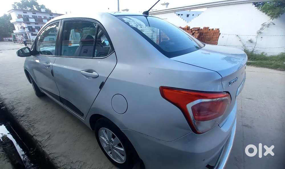 Hyundai Xcent 2014 Variant Petrol