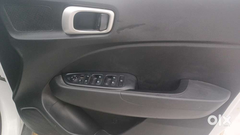 Hyundai Venue Sx Plus Turbo Dct, 2020, Petrol