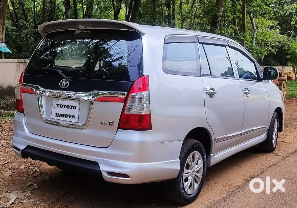 Toyota Innova 2011 Diesel 142000 Km Driven