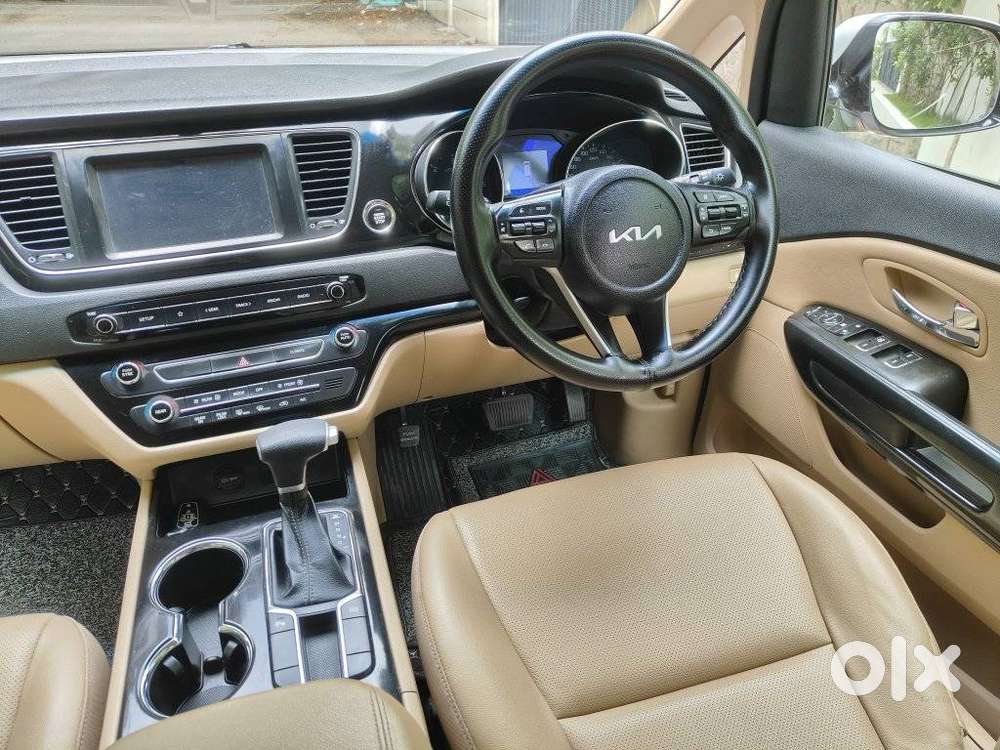 Kia Carnival Prestige, 2023, Diesel