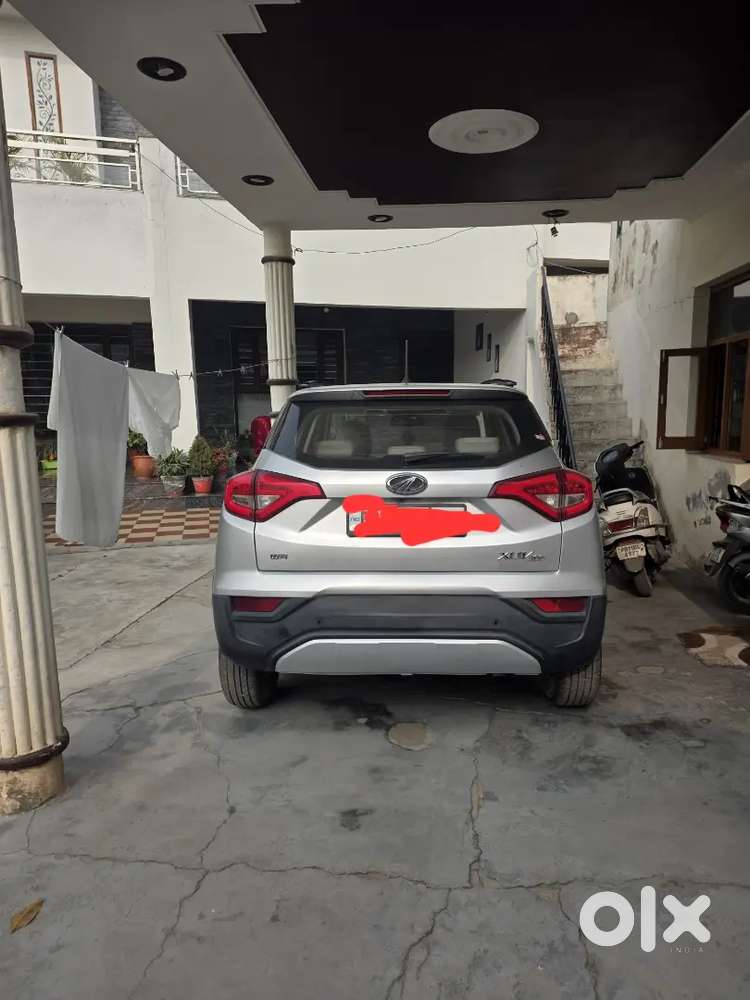 Mahindra Xuv300 W8 2022 Diesel Well Maintained