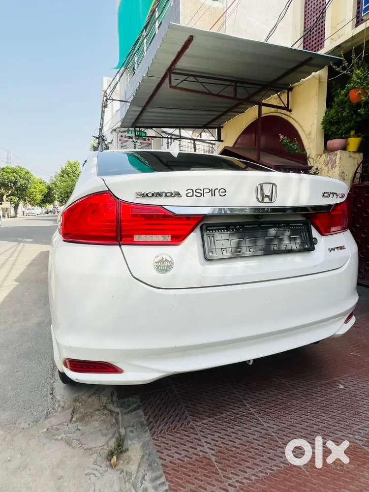 Honda City Very Less Driven ,vip Number ,doctor's Car Ready For Sale