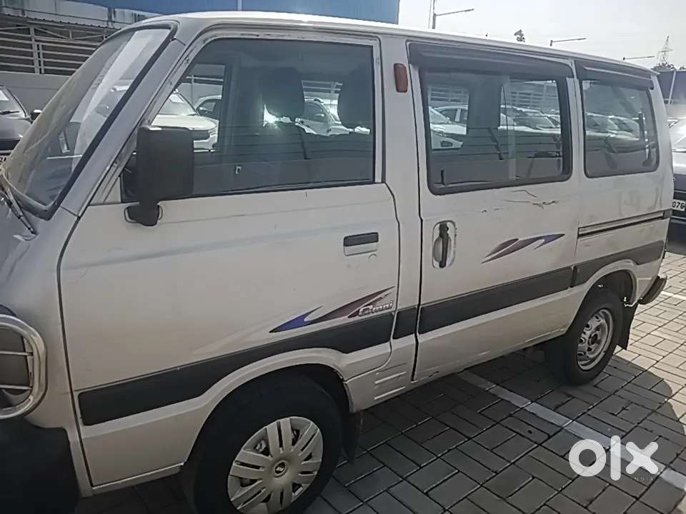Maruti Suzuki Omni 8 Seater Bsiv, 2017, Petrol