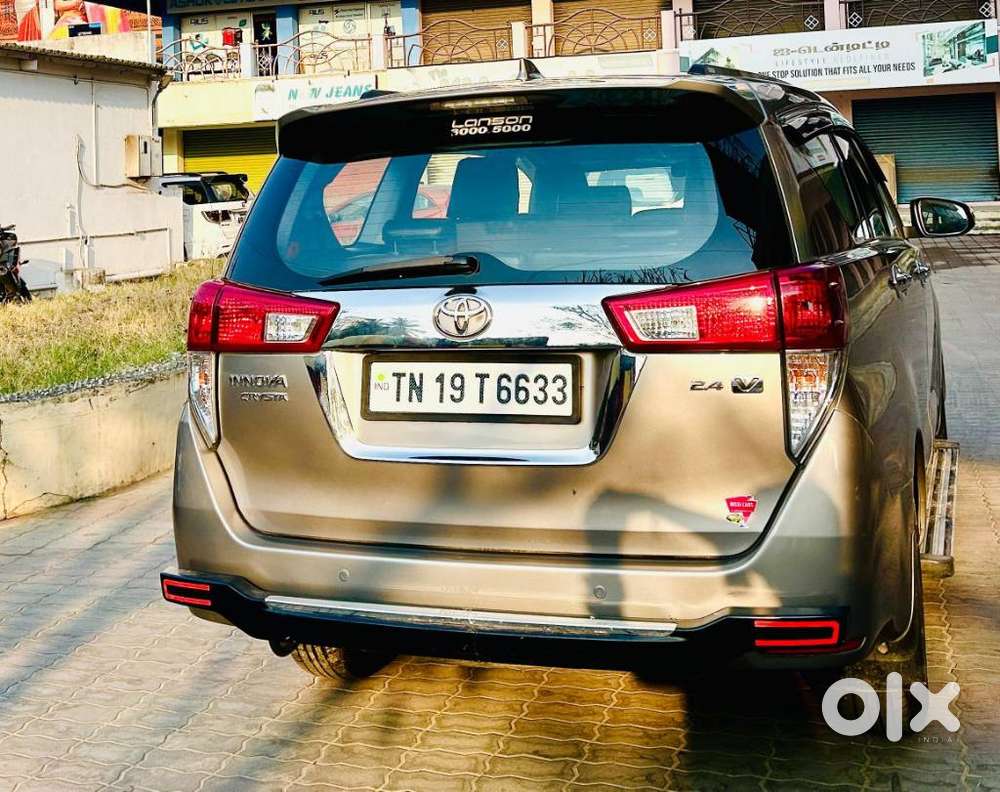 Toyota Innova Crysta 2.4 V 7 Str, 2016, Diesel