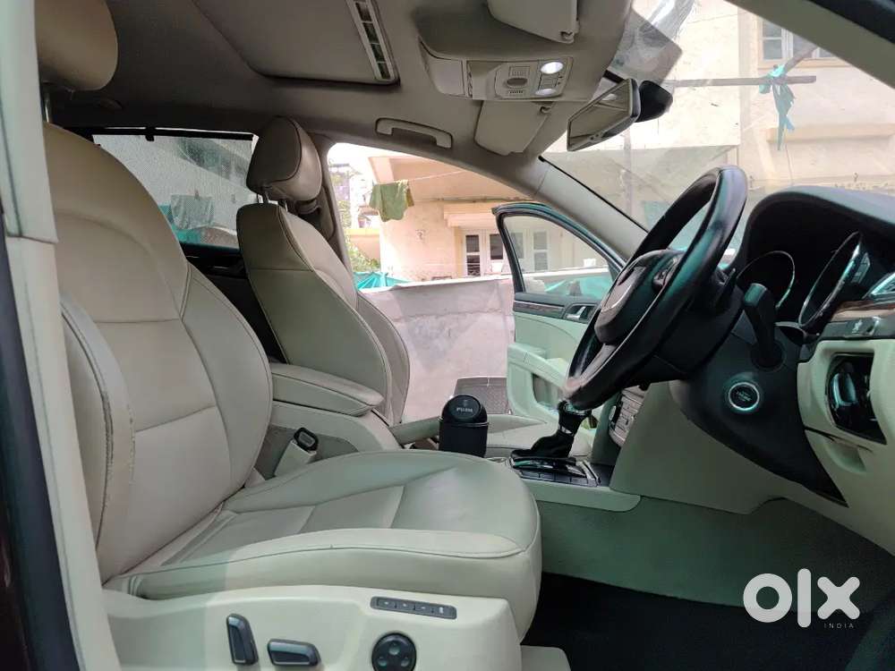 Skoda Superb Ambition 2012 Diesel