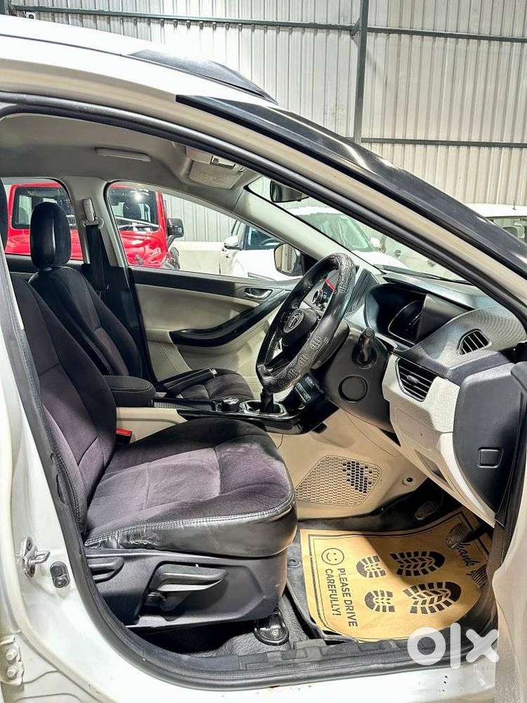 Tata Nexon 1.2 Revotron Xz Plus, 2023, Petrol