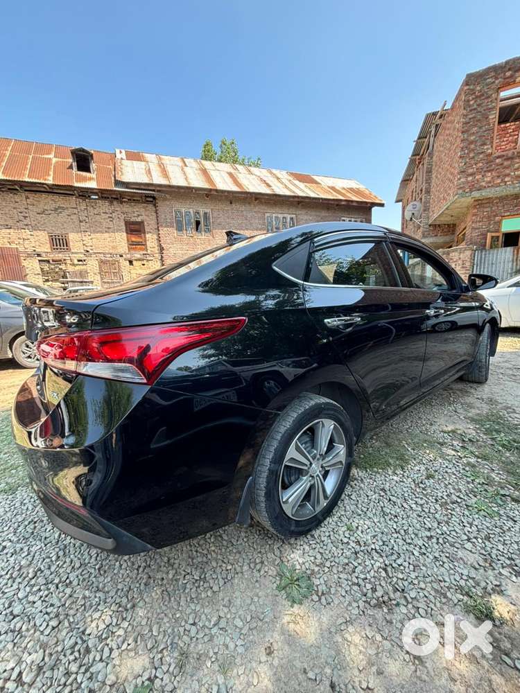Hyundai Verna 1.6 Sx (o) Vtvt, 2019, Petrol