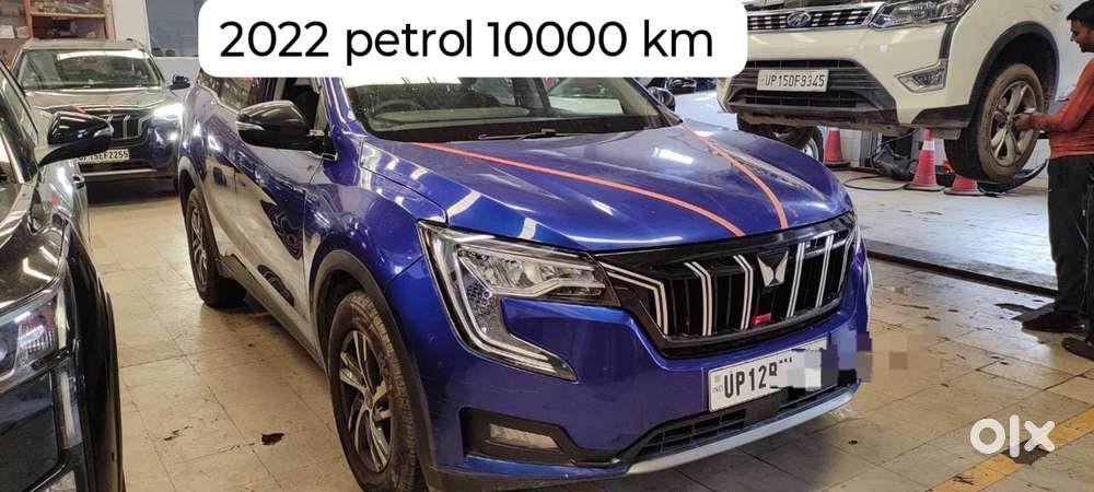 Mahindra Xuv700 2.0 Ax 5 Petrol Mt Str, 2022, Petrol