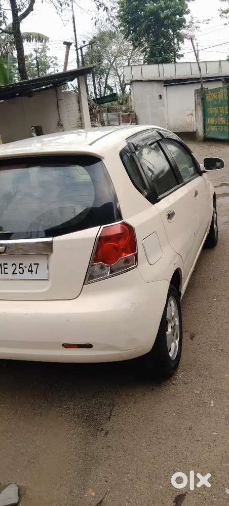 Chevrolet Aveo 2011 Petrol 75000 Km Driven