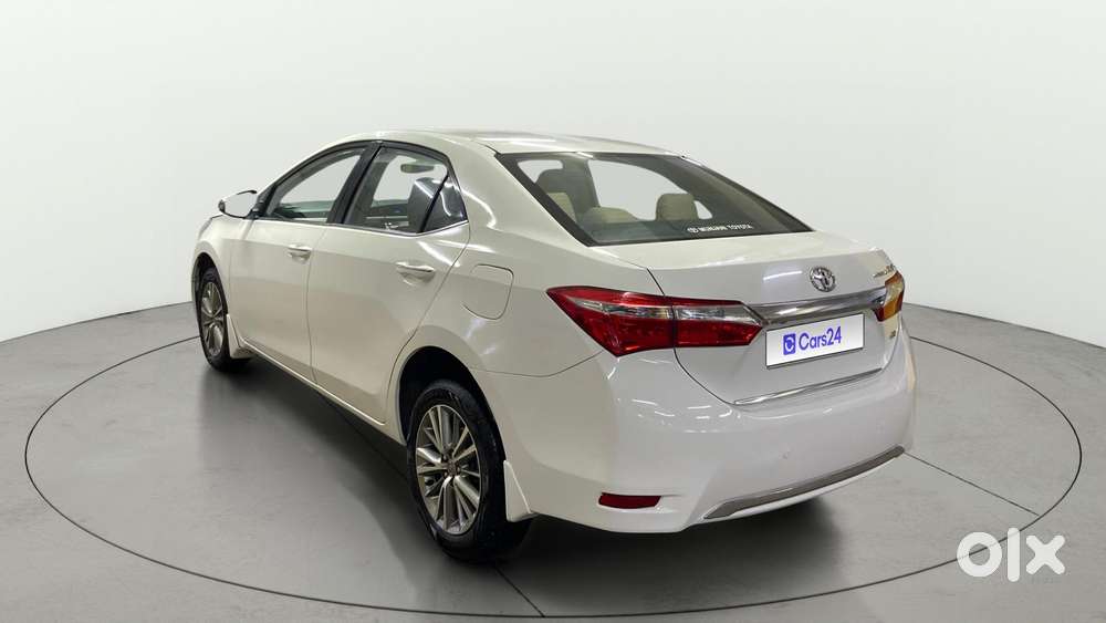 Toyota Corolla Altis 2013-2017 Vl At, 2015, Petrol