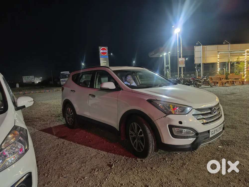 Hyundai Santa Fe 2015 Diesel 135000 Km Driven