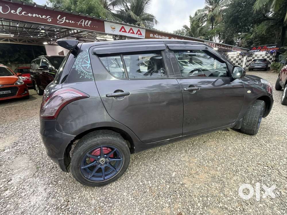 Maruti Suzuki Swift Lxi Option, 2015, Petrol