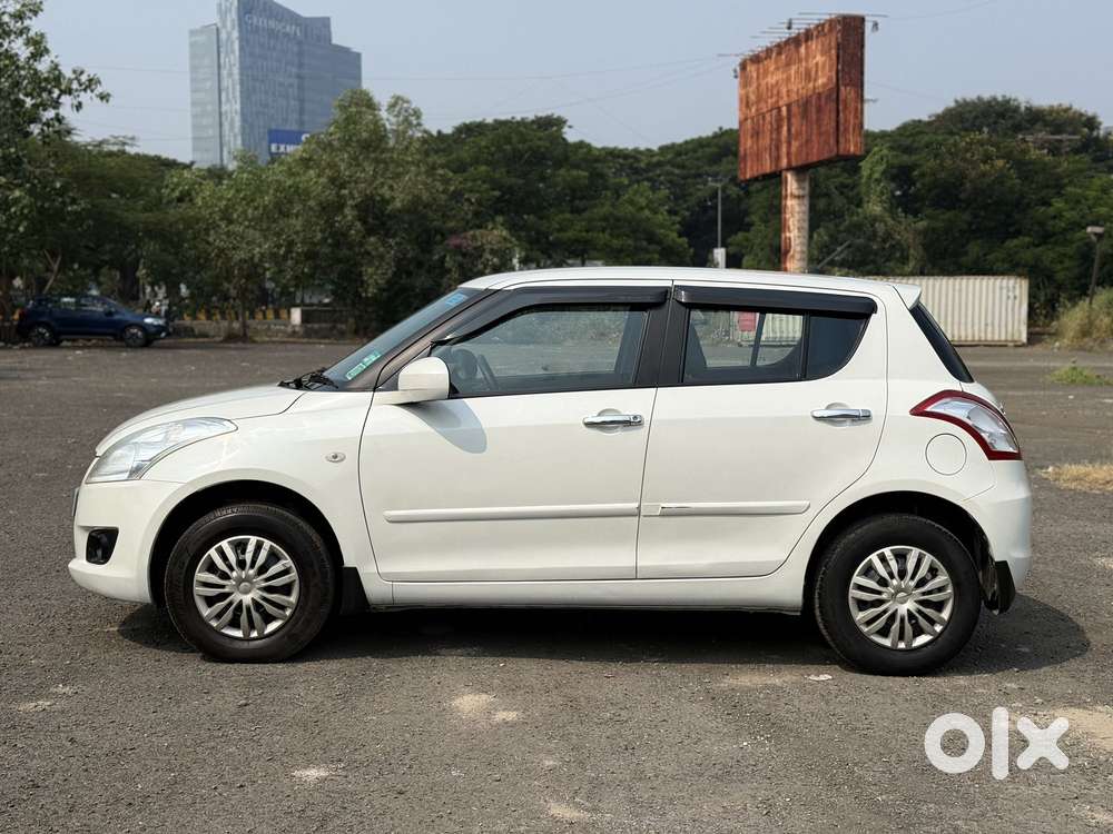 Maruti Suzuki Swift Lxi, 2012, Petrol