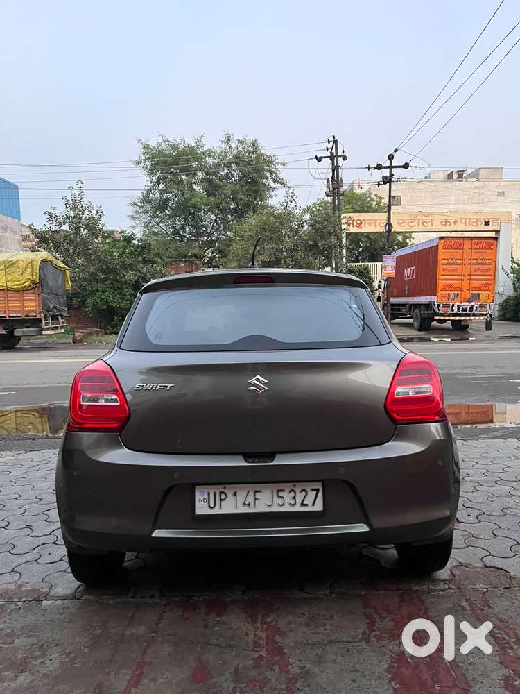 Maruti Suzuki Swift Vxi + Manual, 2022, Petrol