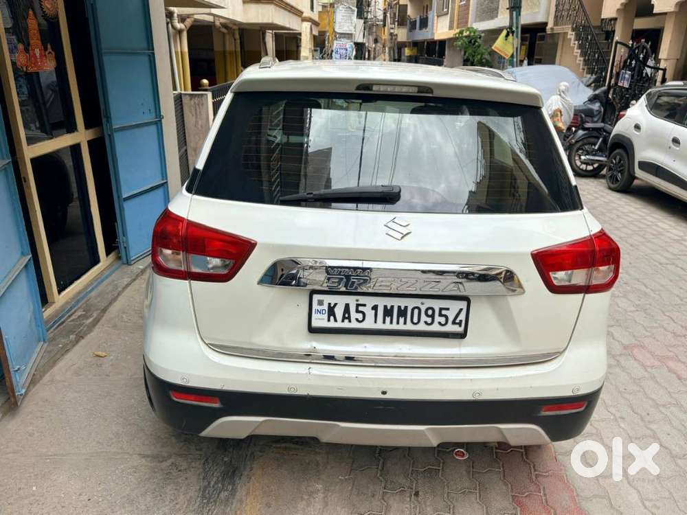 Maruti Vittara Brezza Zdi Amt