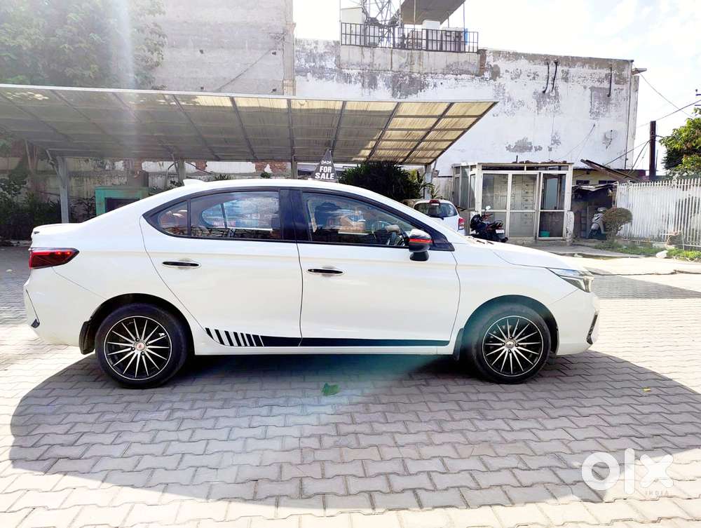 Honda City 1.5 V 5th Gen I-vtec Mt, 2022, Petrol