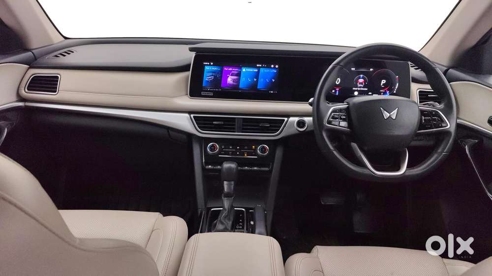 Mahindra Xuv700 2.0 Ax 7 Petrol At Str, 2022, Petrol