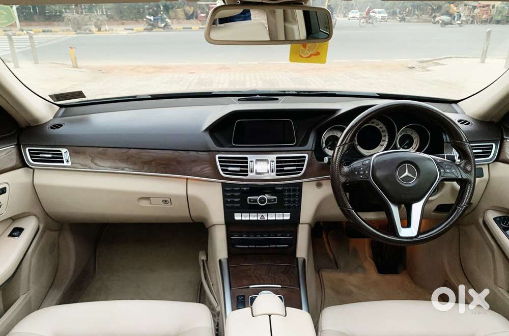 Mercedes-benz E-class E 200 Cgi Elegance, 2013, Petrol
