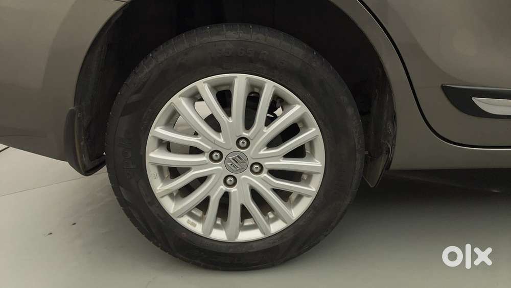 Maruti Suzuki Dzire 1.2 Zxi, 2023, Petrol