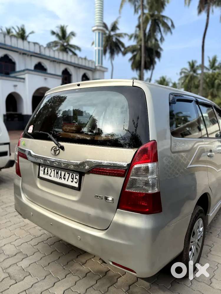 Toyota Innova 2015 Diesel Well Maintained