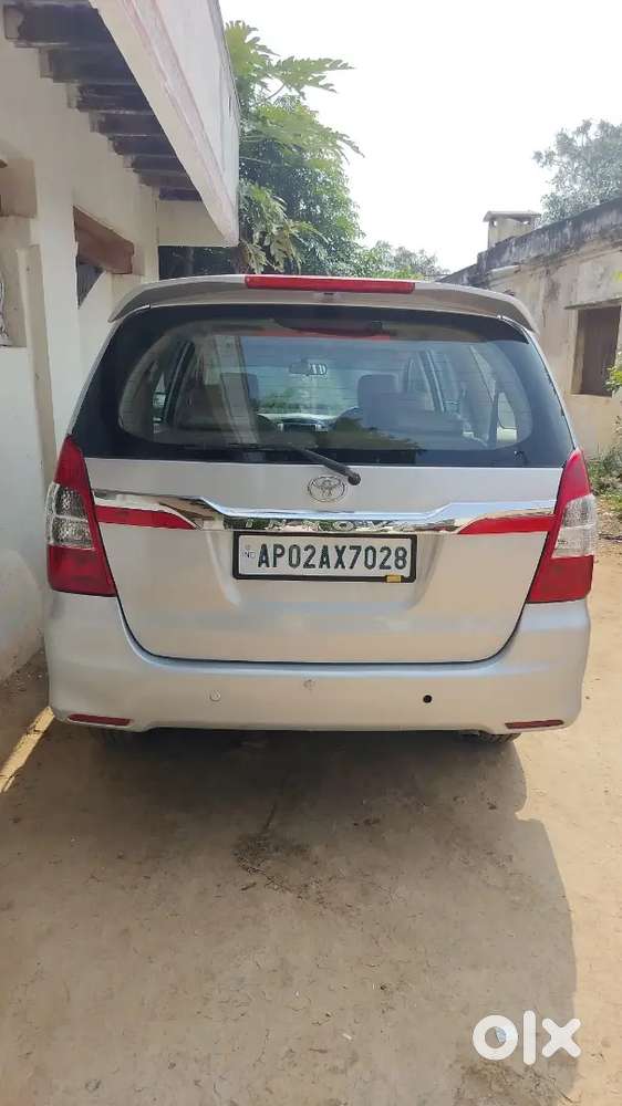 Toyota Innova 2014 Diesel 390000 Km Driven