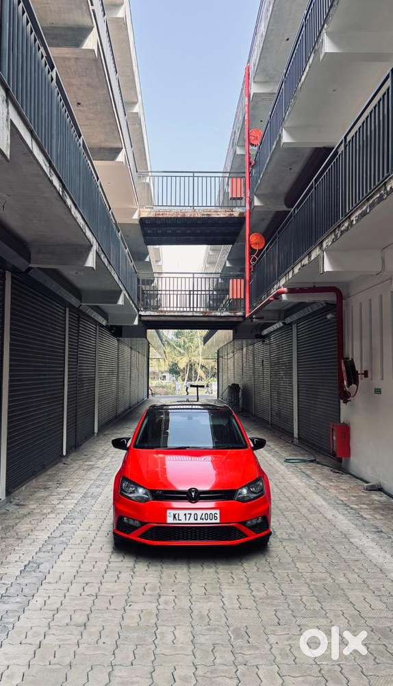 Volkswagen Polo 2017 Petrol 80000 Km Driven