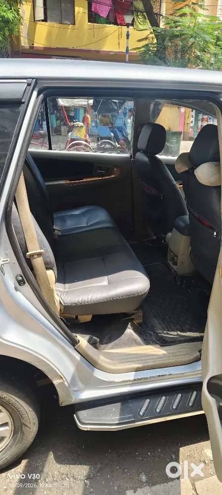 Toyota Innova Hycross 2.0 2010